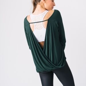 Zyia Namasta Long Sleeve Size small